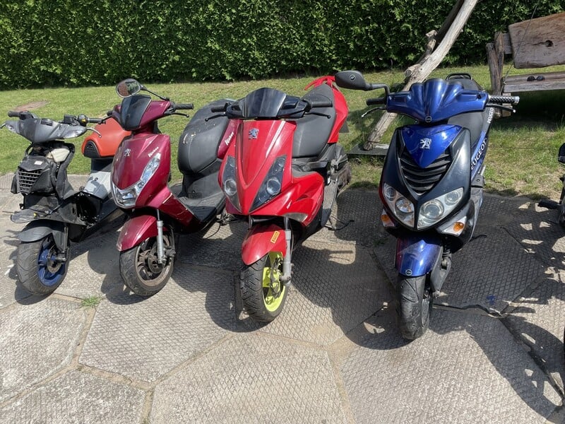 Photo 11 - Aprilia SR 2000 y Scooter / moped