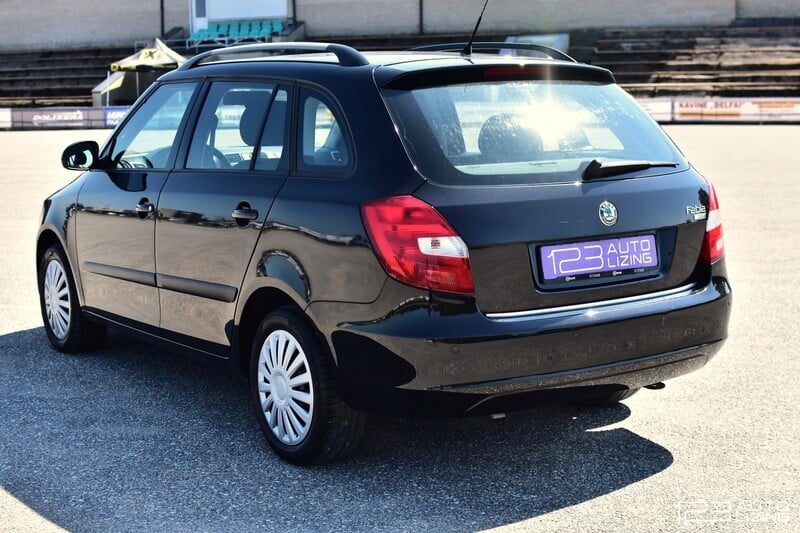 Фотография 8 - Skoda Fabia 2009 г Универсал