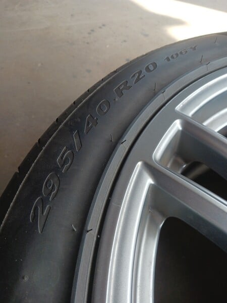 Photo 10 - Porsche Macan light alloy R20 rims