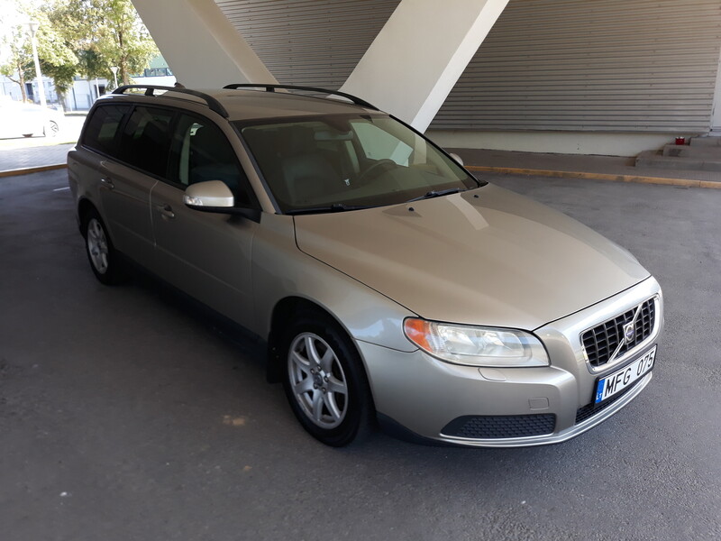 Volvo V70 2008 y Wagon