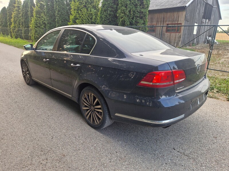 Фотография 4 - Volkswagen Passat B7 2011 г запчясти