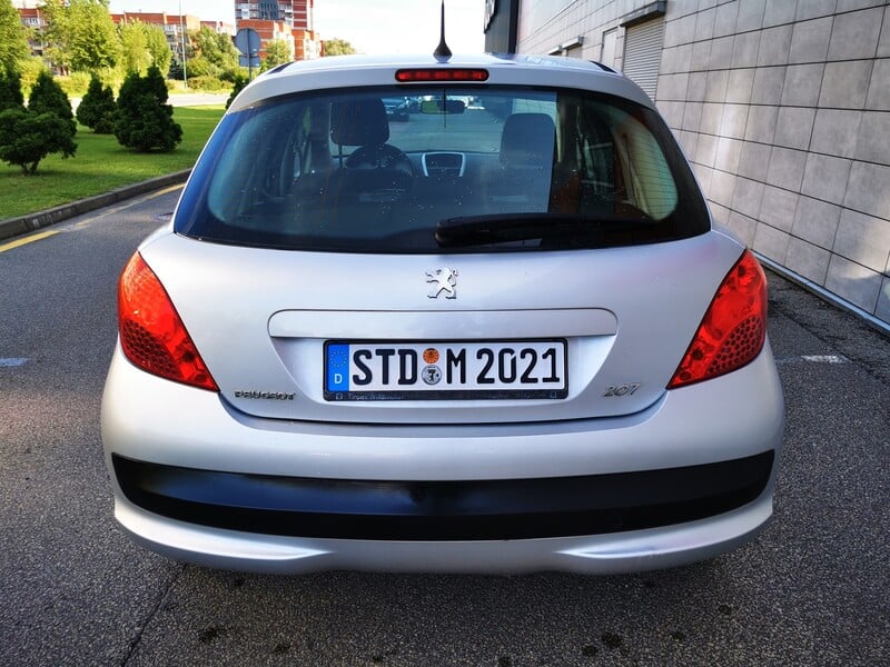 Photo 5 - Peugeot 207 Presence 2008 y