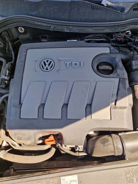 Photo 6 - Volkswagen Passat 2011 y parts