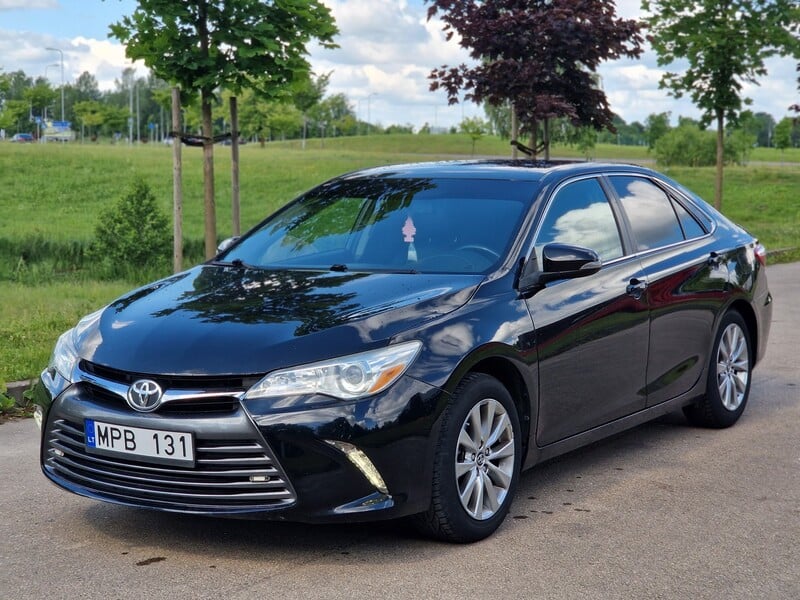 Photo 3 - Toyota Camry 2016 y Sedan