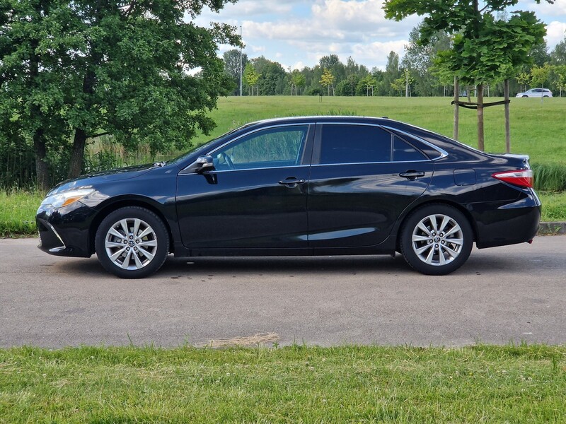 Toyota Camry 2016 y Sedan