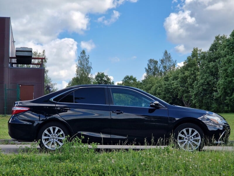 Photo 6 - Toyota Camry 2016 y Sedan