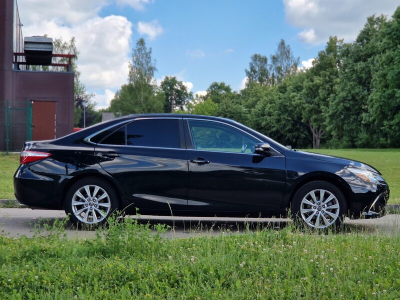 Toyota Camry 2016 y Sedan