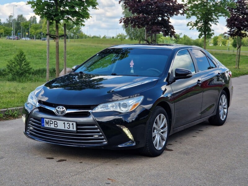 Photo 11 - Toyota Camry 2016 y Sedan