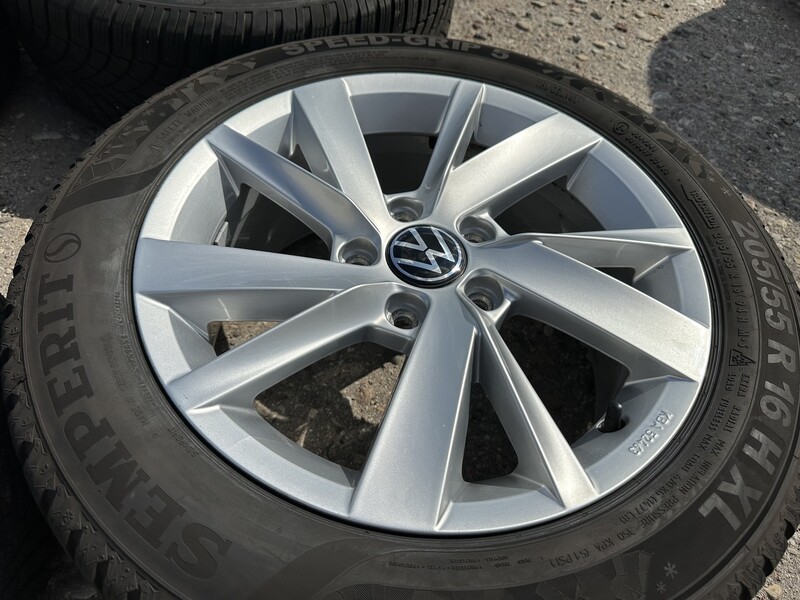 Photo 2 - Volkswagen Siunciam, 6.5J ET46 light alloy R16 rims