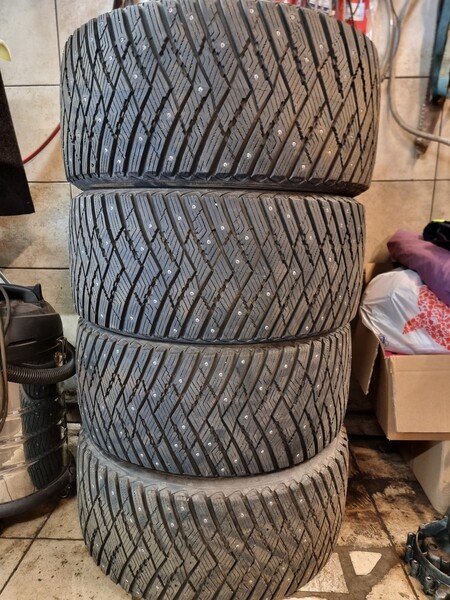 Goodyear R20 žieminės padangos lengviesiems