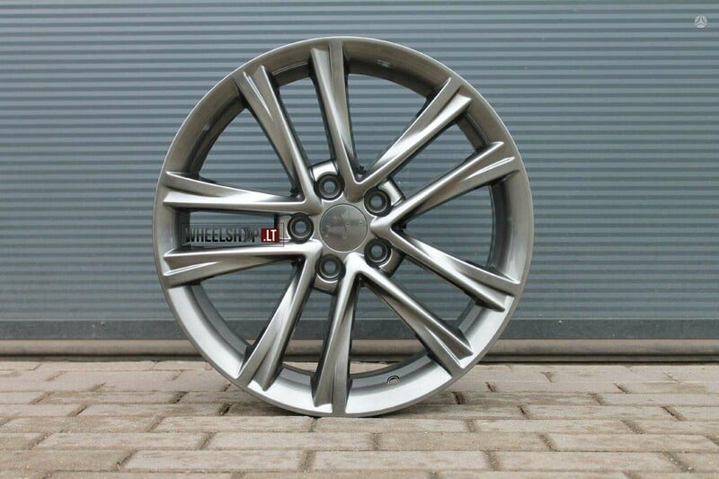 Photo 2 - Lexus EU-BY298 Style HB light alloy R17 rims