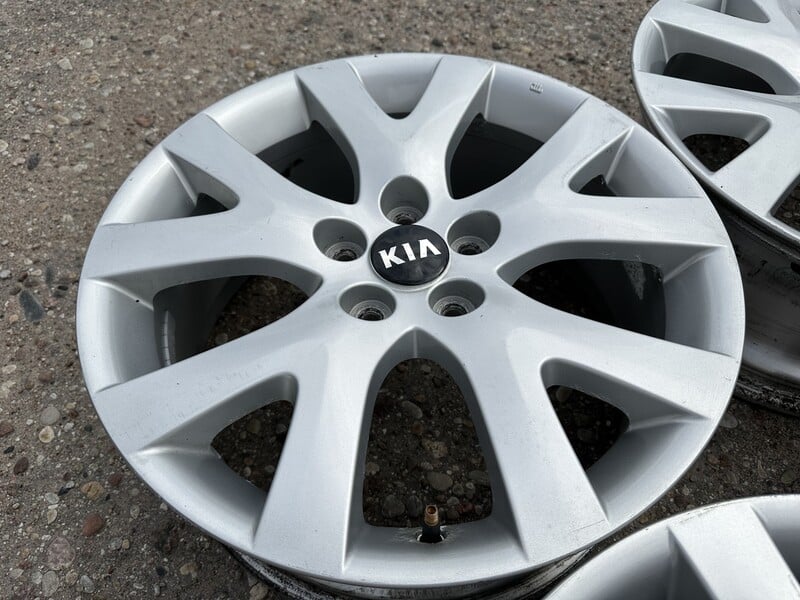 Photo 5 - KIA Siunciam, 7.5J ET50 light alloy R18 rims