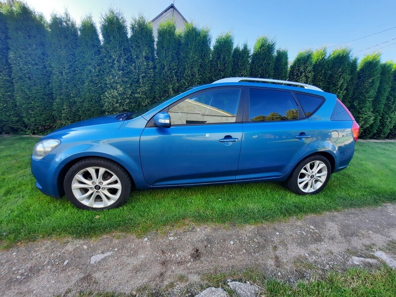 Photo 1 - Kia Cee'd crdi Comfort 2011 y