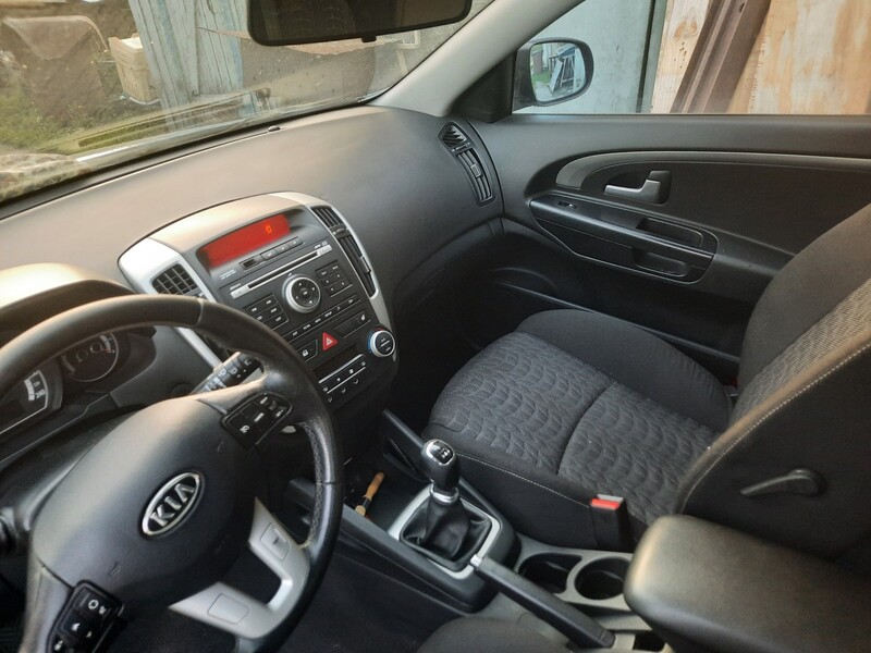 Photo 15 - Kia Cee'd crdi Comfort 2011 y