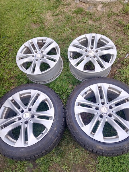 Photo 3 - Mercedes-Benz light alloy R17 rims