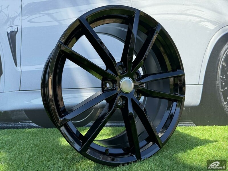 Фотография 7 - Autowheels VW Pretoria Style Golf, Passat литые R16 диски