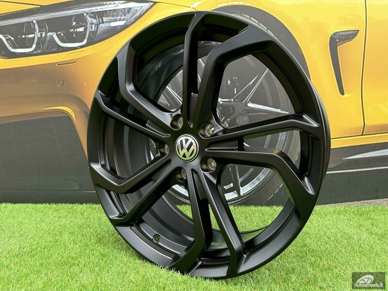 Photo 2 - Autowheels VW Reifnitz Style Golf, Passat light alloy R18 rims