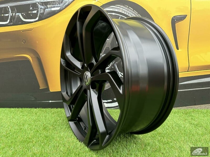 Photo 4 - Autowheels VW Reifnitz Style Golf, Passat light alloy R18 rims