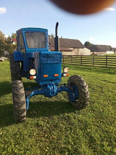 Photo 1 - T40 1984 y Tractor