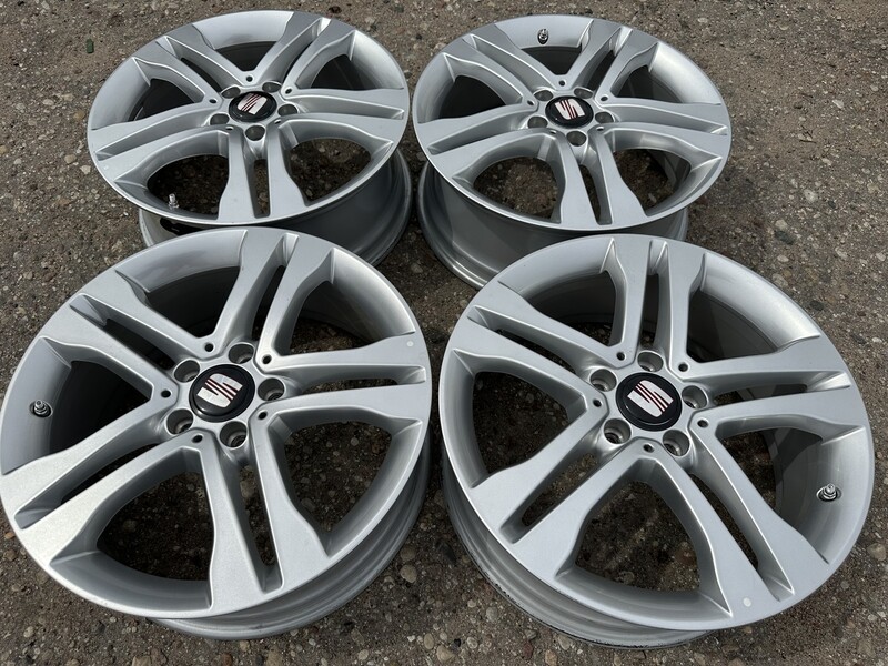 Seat Siunciam, 7J ET46 light alloy R18 rims