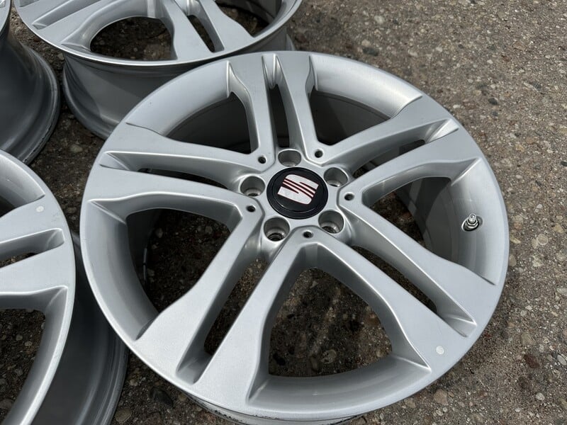 Photo 2 - Seat Siunciam, 7J ET46 light alloy R18 rims