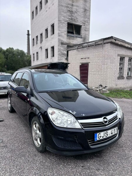 Opel Astra 2009 m dalys