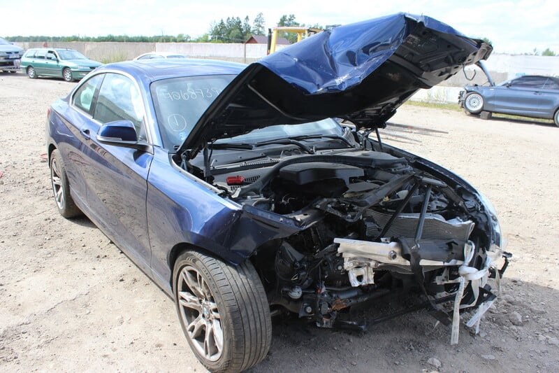 Photo 5 - Bmw 228 2015 y parts