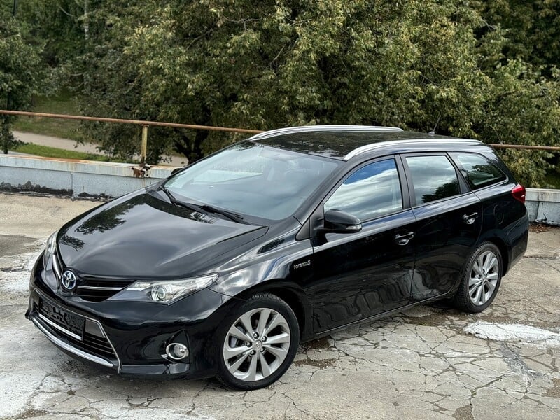 Photo 13 - Toyota Auris Hybrid Prestige 2013 y