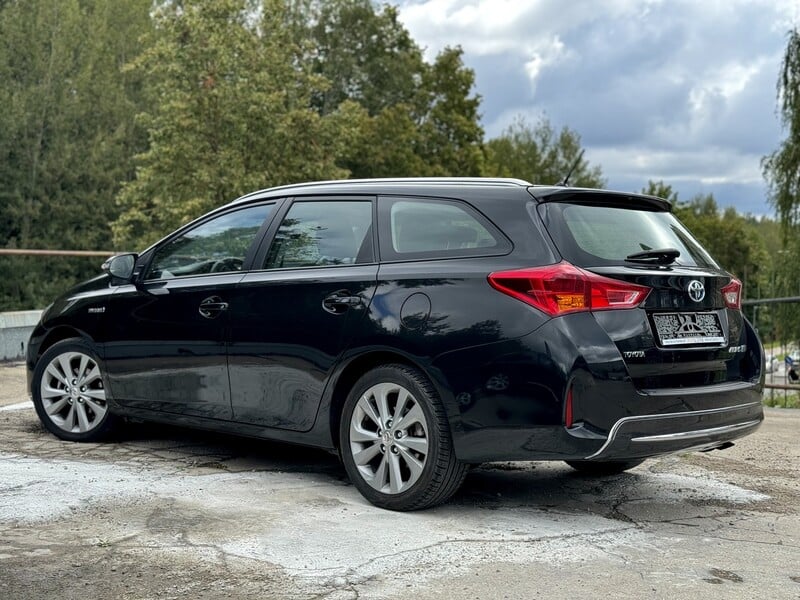 Photo 11 - Toyota Auris Hybrid Prestige 2013 y