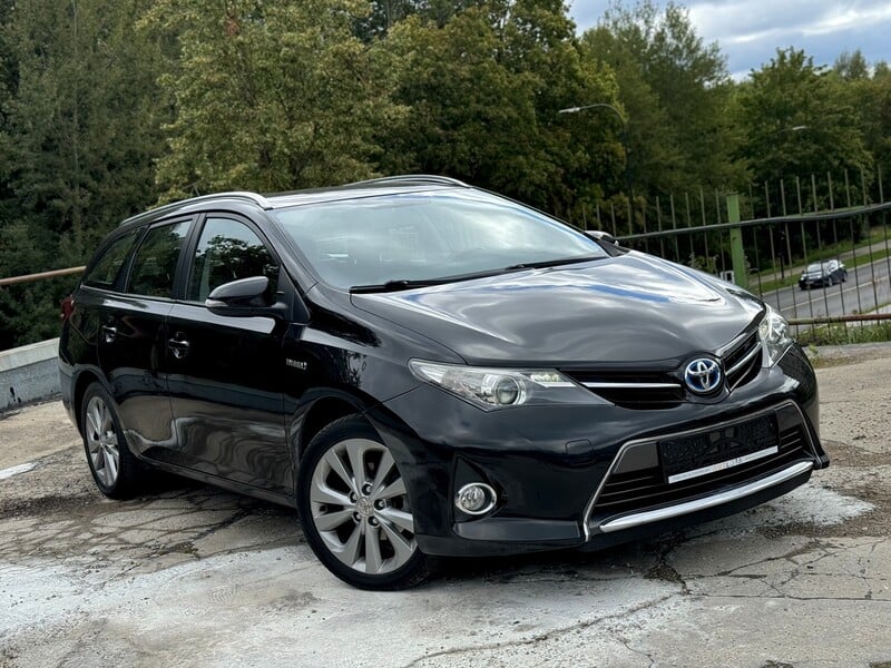 Photo 9 - Toyota Auris Hybrid Prestige 2013 y