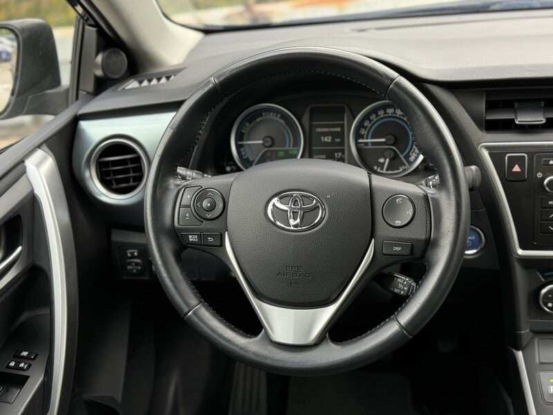 Photo 22 - Toyota Auris Hybrid Prestige 2013 y