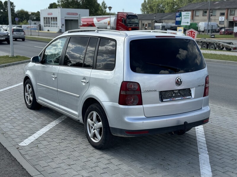 Photo 6 - Volkswagen Touran TDI DPF Cross DSG 2007 y