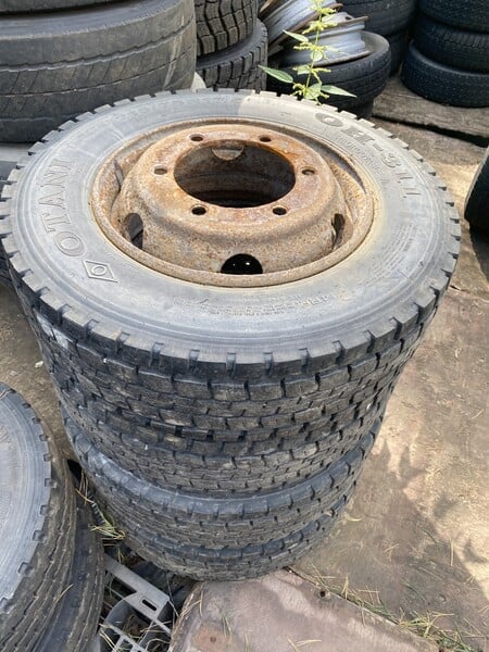 Photo 2 - Ovation Oh 311 R17.5 universal tyres trucks and buses