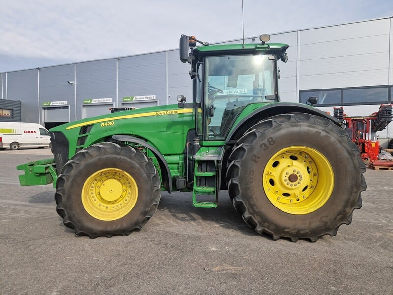 Фотография 6 - John deere 8430 2007 г Трактор