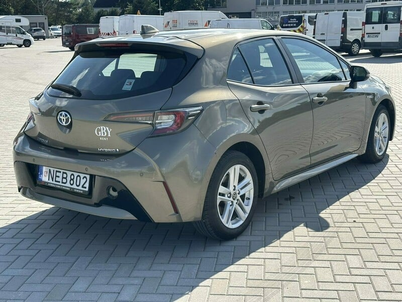 Фотография 5 - Toyota Corolla 2019 г прокат