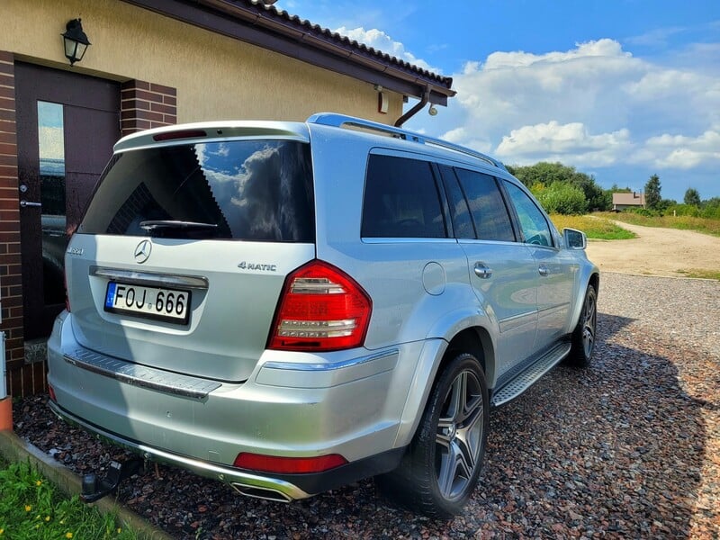 Mercedes-Benz GL 550 2008 г Внедорожник / Кроссовер