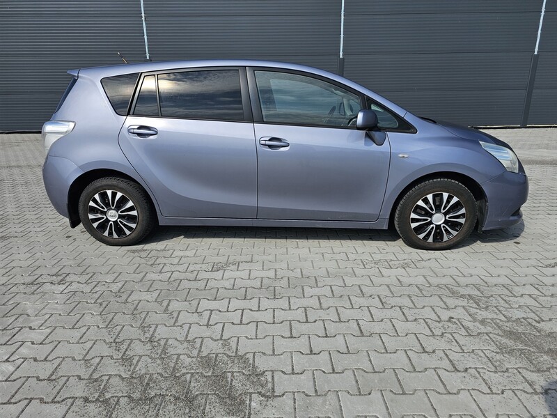 Фотография 2 - Toyota Verso D-4D Premium 7os 2010 г