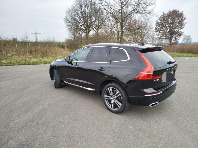 Photo 3 - Volvo XC60 2019 y Off-road / Crossover