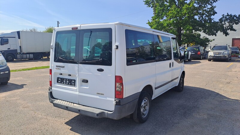 Photo 10 - Ford Transit 2011 y Minibus