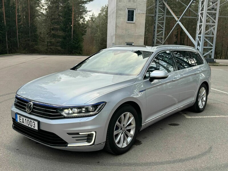 Volkswagen Passat B8 GTE 2017 г