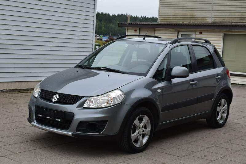 Suzuki SX4 DDiS Premium 4WD 2010 m