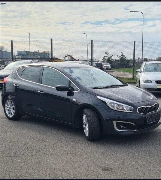 Kia Cee'd CRDi 2015 m