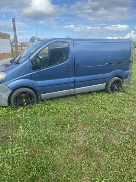 Photo 2 - Opel Vivaro I 2004 y parts