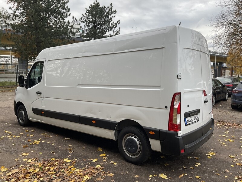 Photo 6 - Renault Master 2021 y rent