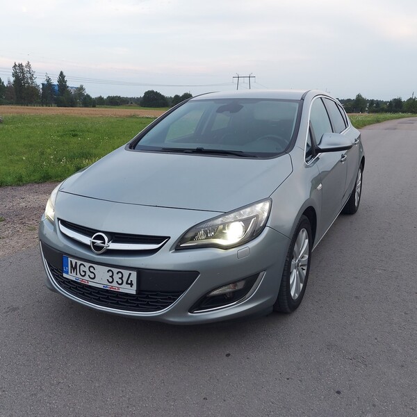 Opel Astra 2015 г Хэтчбек