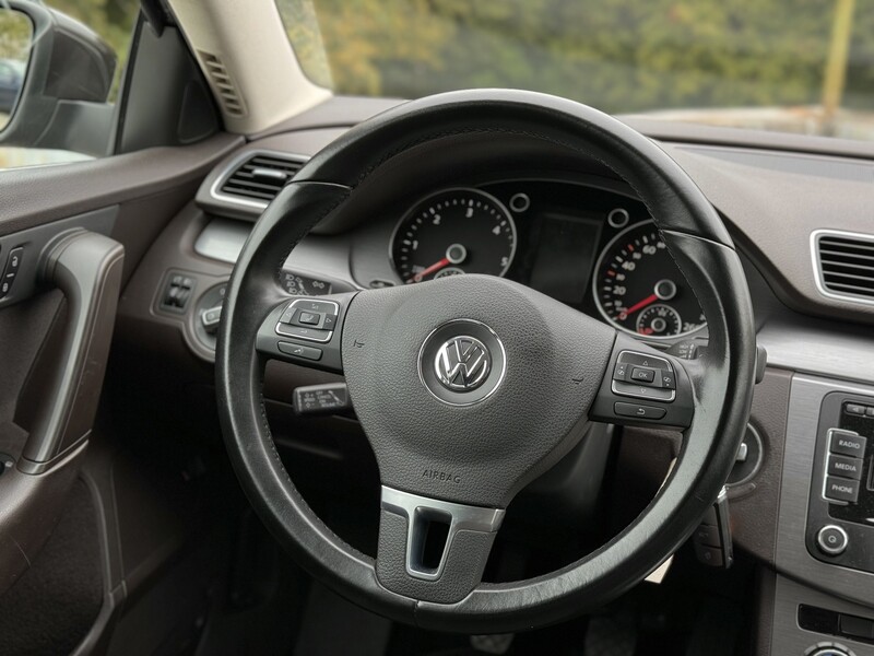 Nuotrauka 16 - Volkswagen Passat B7 TDI Comfortline 2012 m