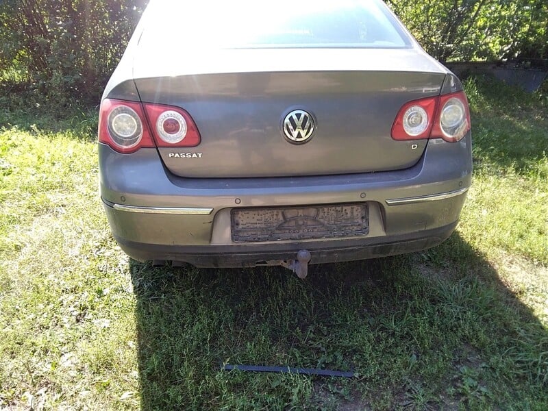 Photo 6 - Volkswagen Passat 2007 y parts