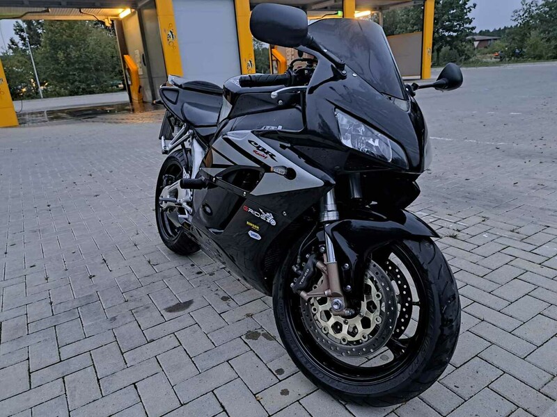 Honda CBR1000RR 2005 m Sportinis / Superbike motociklas