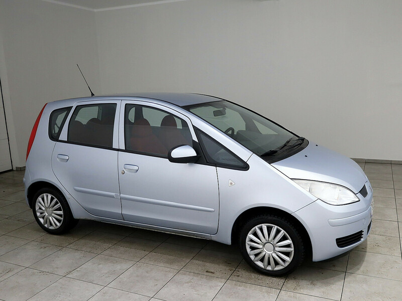 Mitsubishi Colt 2007 y Hatchback