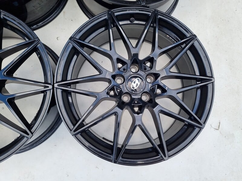 Photo 3 - Hyundai R19 light alloy R19 rims